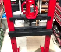 How to make a cheap hydraulic press at home for truck repair - pressing out auto parts